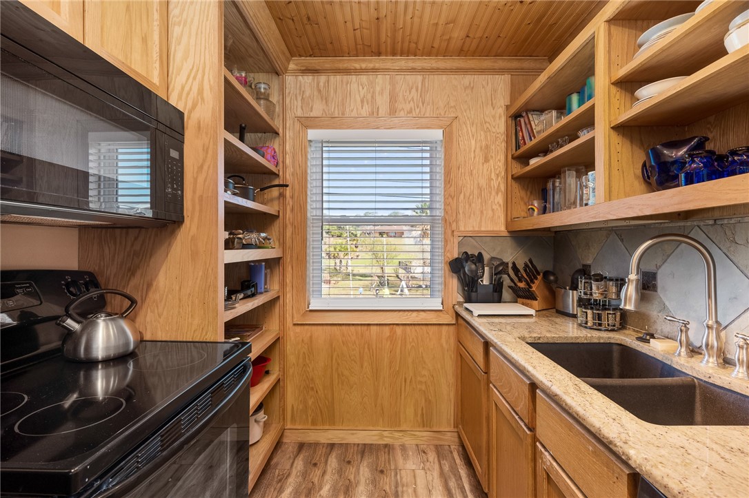 1022 Bayshore Dr Property Photo 15