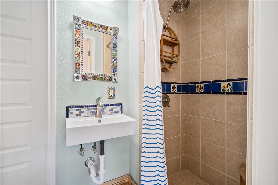 1022 Bayshore Dr Property Photo 29