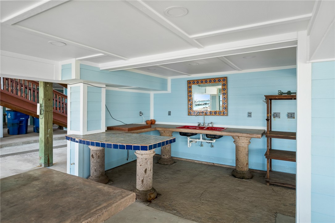 1022 Bayshore Dr Property Photo 32