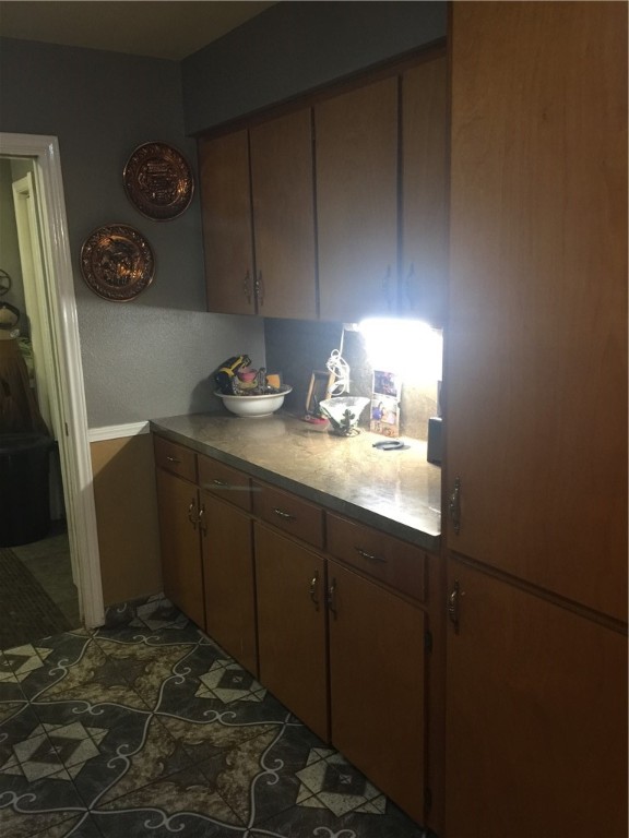 811 County Road 427 Property Photo 12