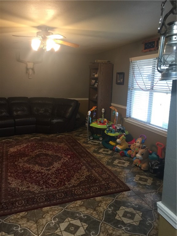 811 County Road 427 Property Photo 15