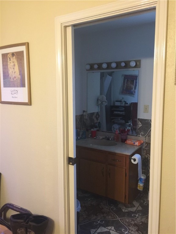 811 County Road 427 Property Photo 24