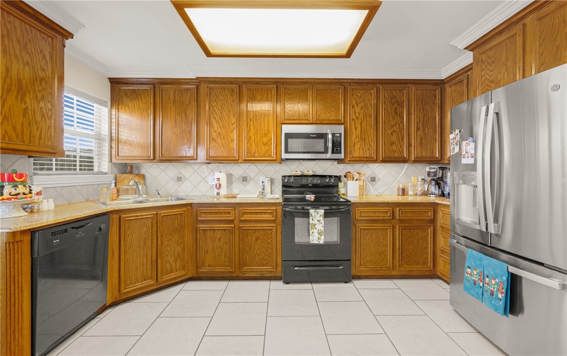7422 Trail Creek Dr Property Photo 8