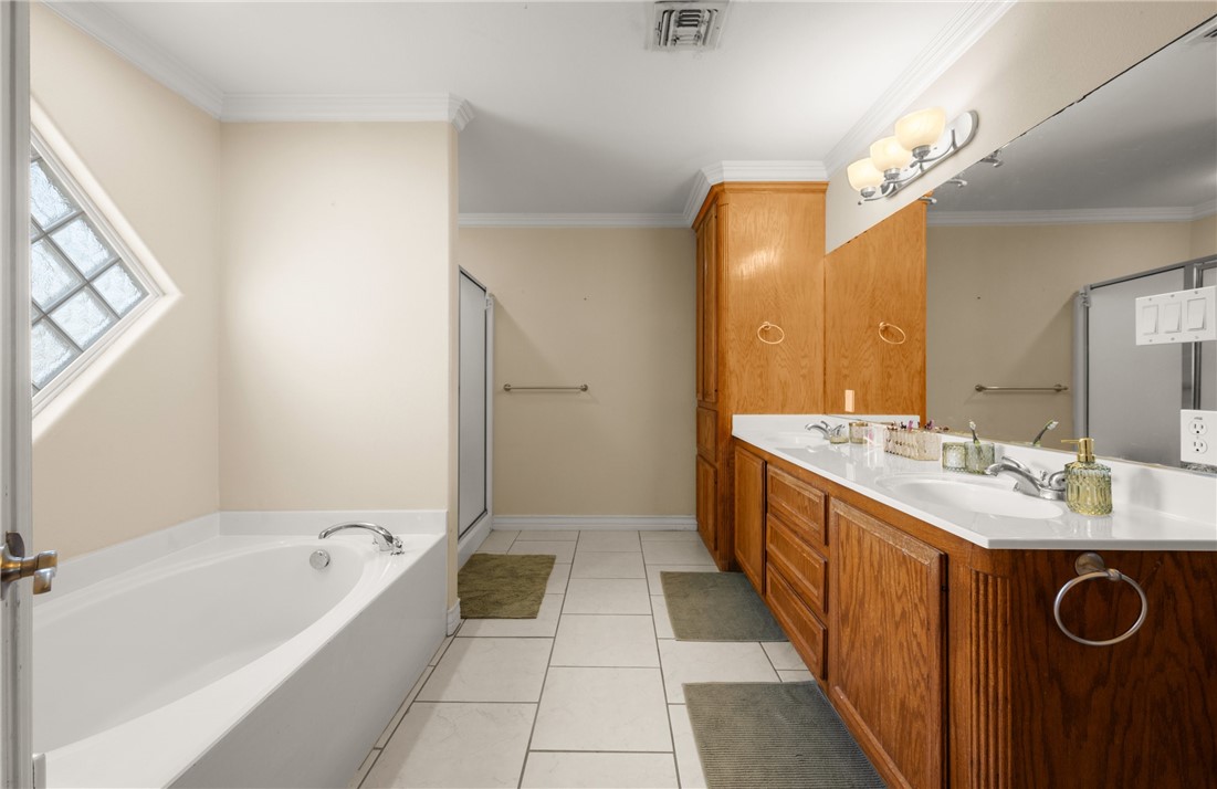 7422 Trail Creek Dr Property Photo 11