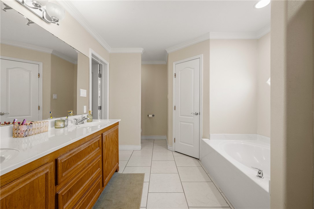 7422 Trail Creek Dr Property Photo 12