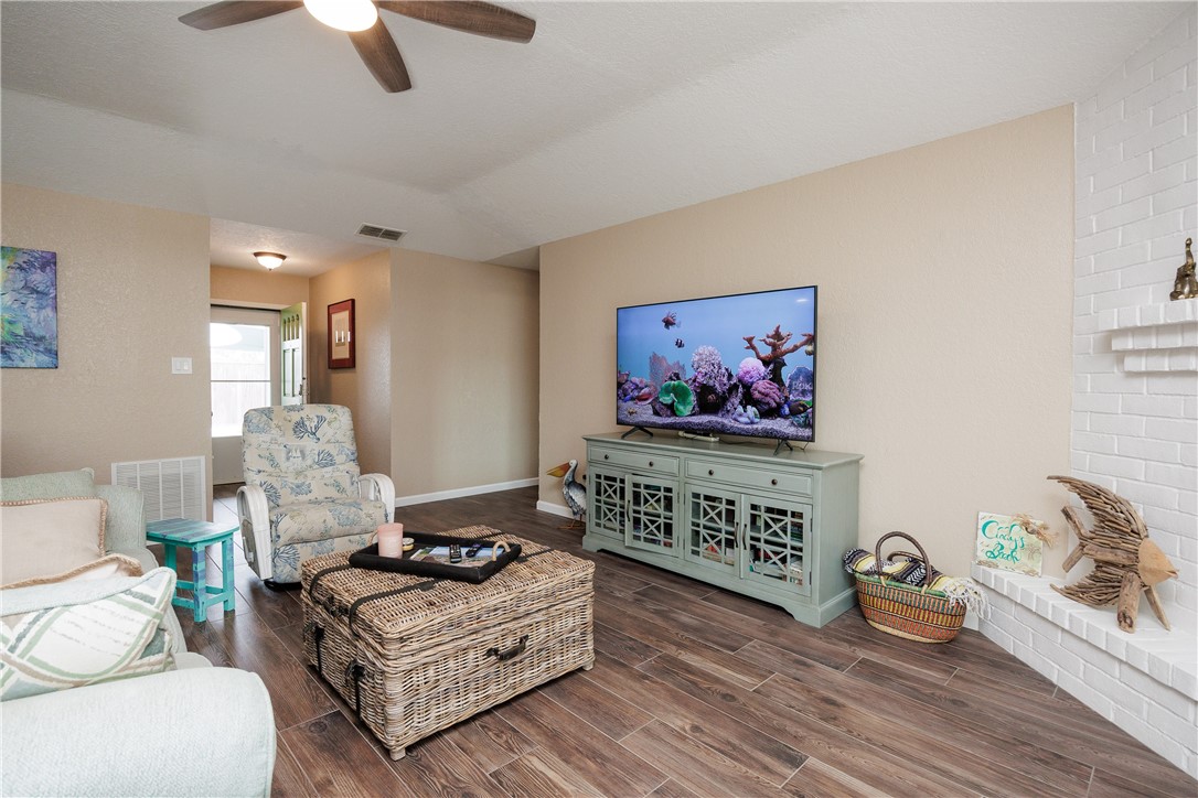 13817 Halyard Dr Property Photo 8