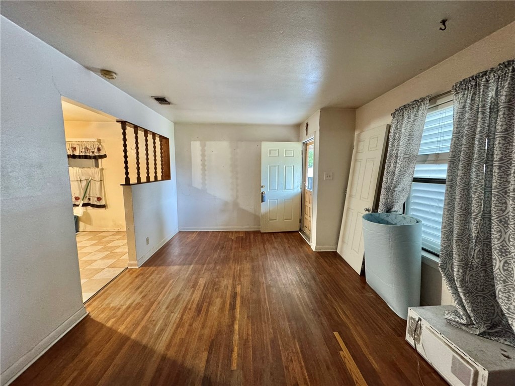 1941 Sherman St Property Photo 5
