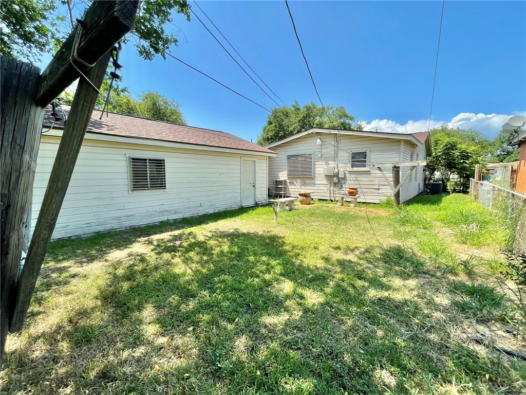 1941 Sherman St Property Photo 17