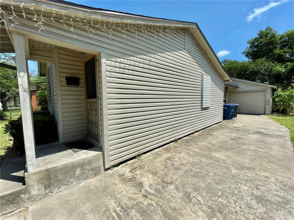 1941 Sherman St Property Photo 21