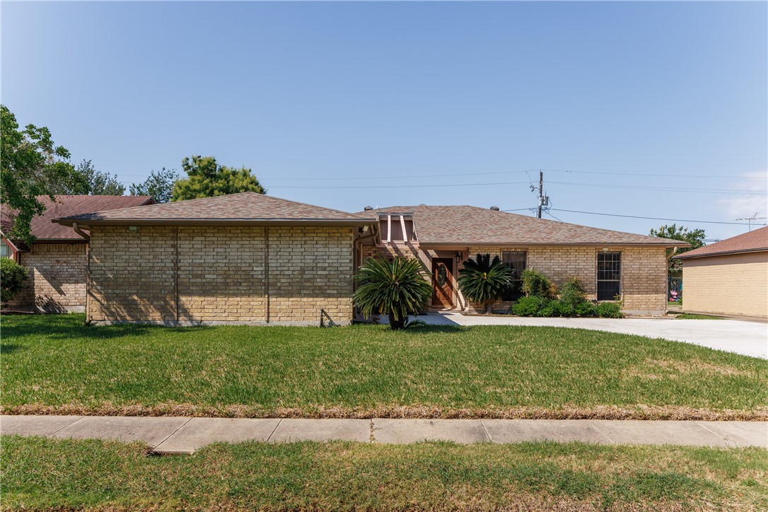 4119 Crenshaw Dr Property Photo 2