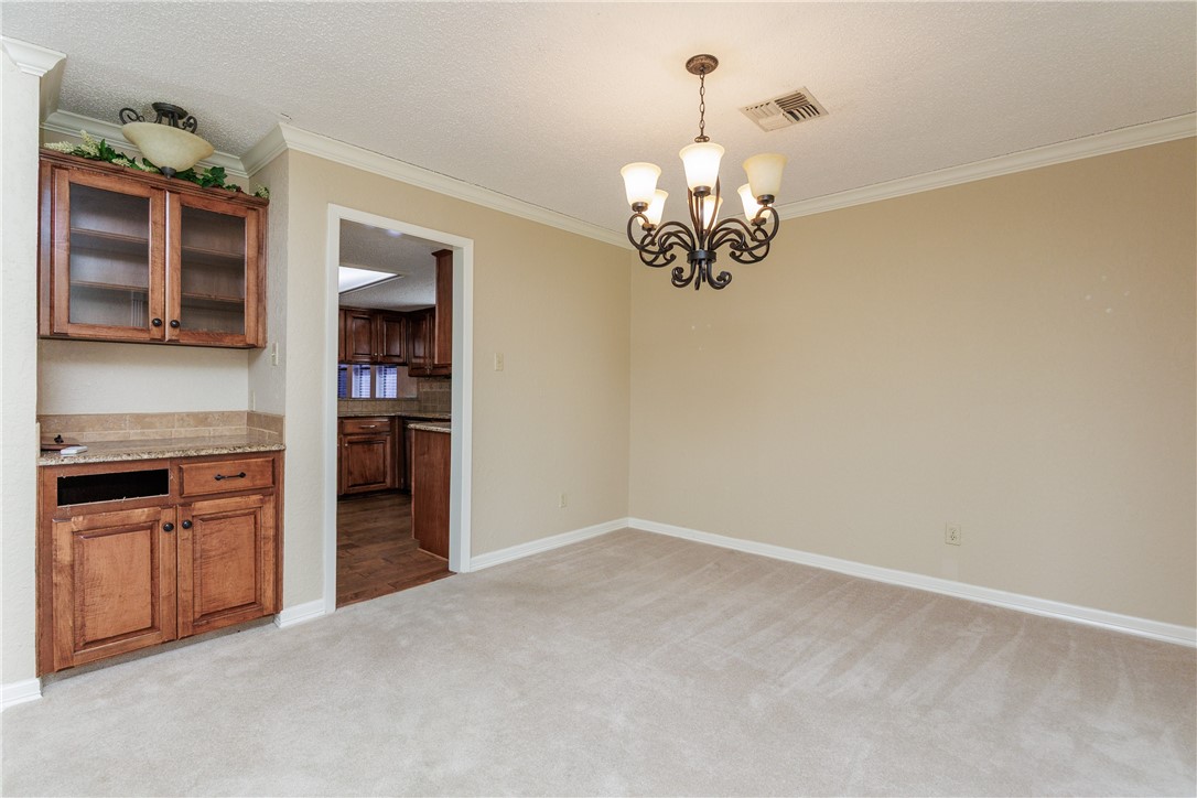 4119 Crenshaw Dr Property Photo 7