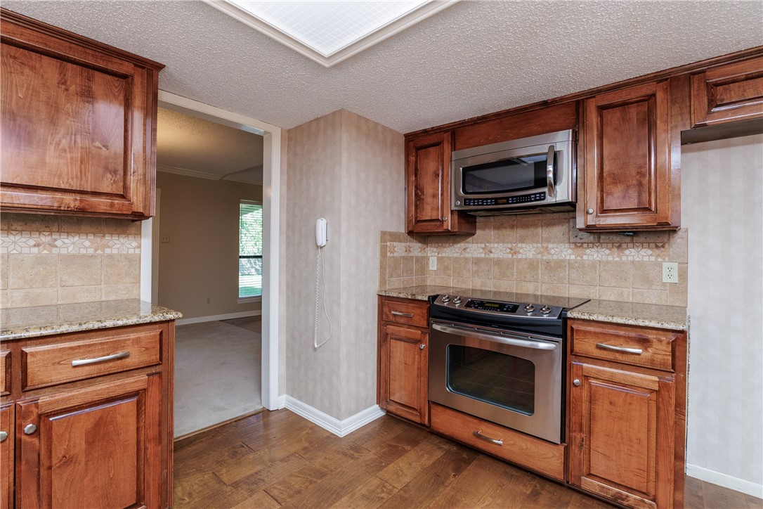 4119 Crenshaw Dr Property Photo 9