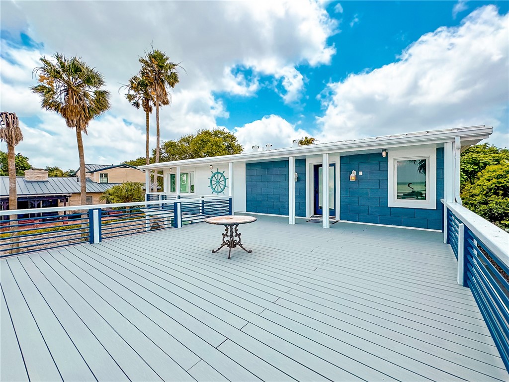 2925 Ocean Dr Property Photo 27