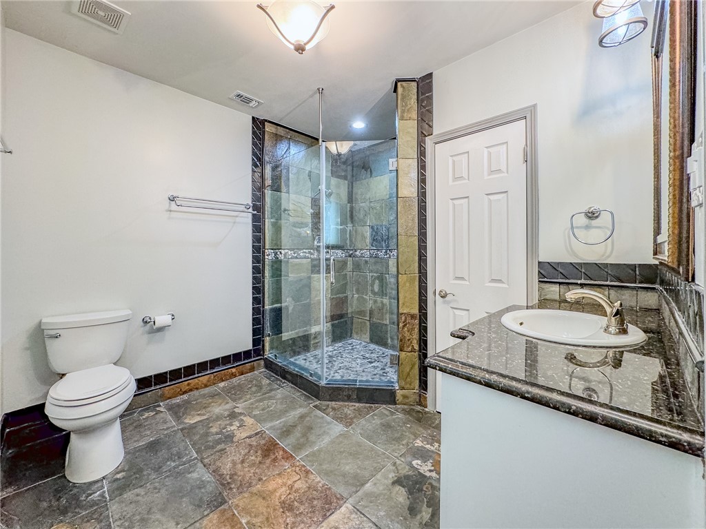 2925 Ocean Dr Property Photo 29