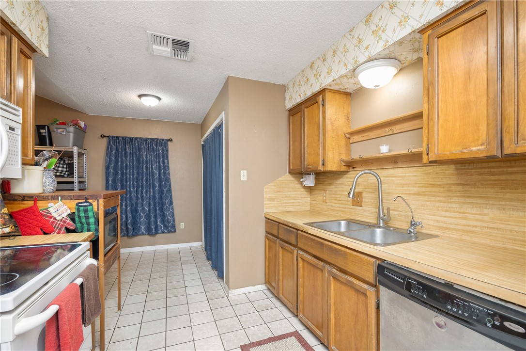 740 Briston Dr Property Photo 16