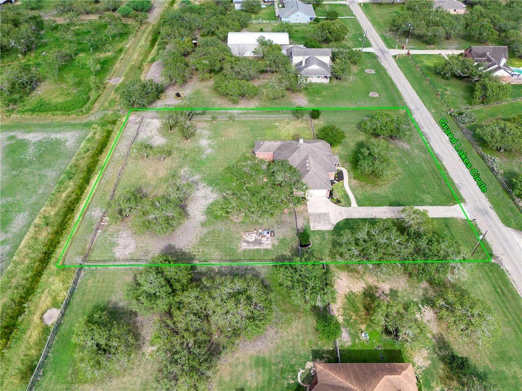 5617 Grand Lake Circ Property Photo 5