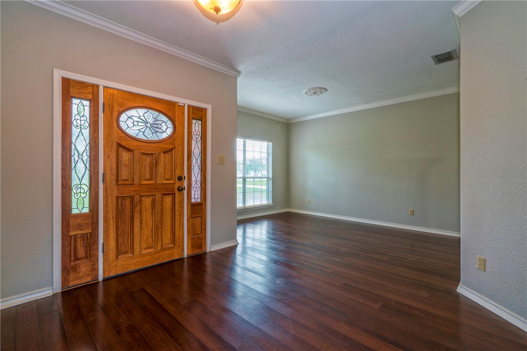 5617 Grand Lake Circ Property Photo 7