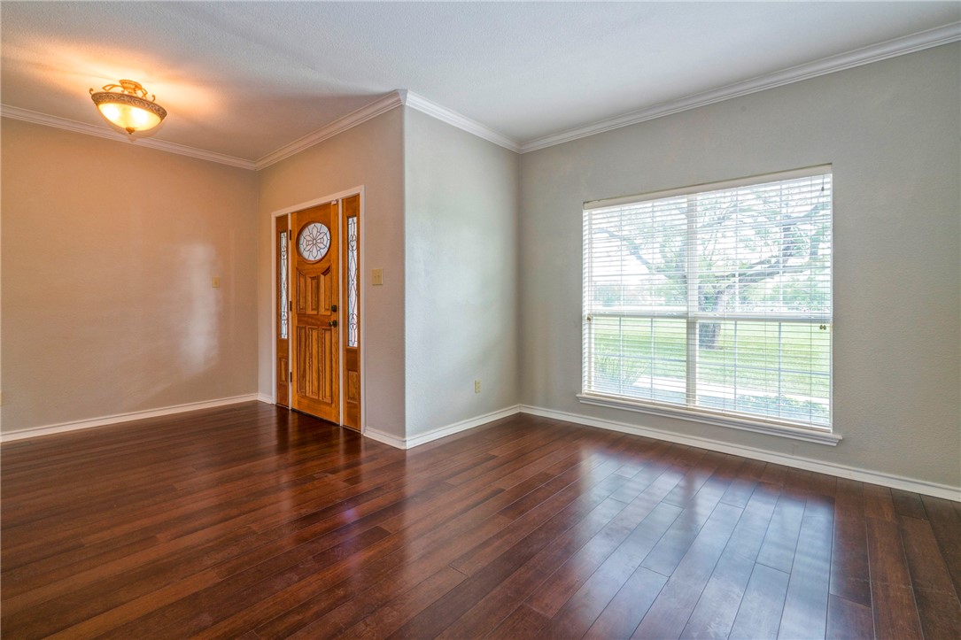 5617 Grand Lake Circ Property Photo 9