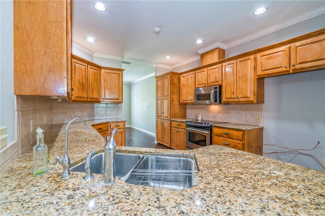 5617 Grand Lake Circ Property Photo 16