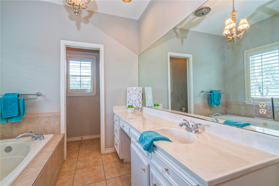 5617 Grand Lake Circ Property Photo 26