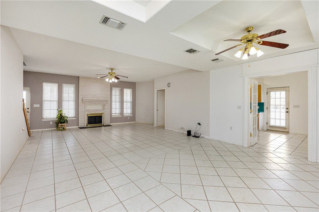 8101 Mt Zion Property Photo 4