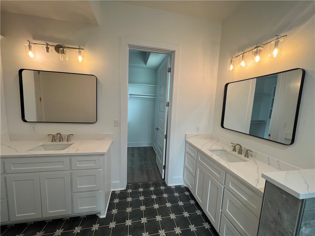 13741 Tajamar St Property Photo 18