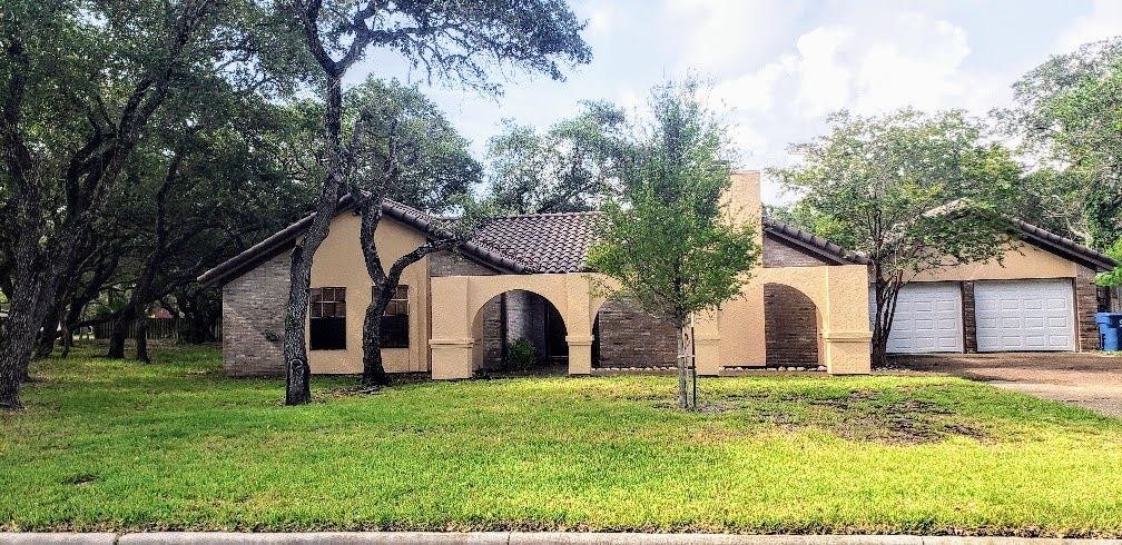 3111 Traylor Blvd Property Photo 1