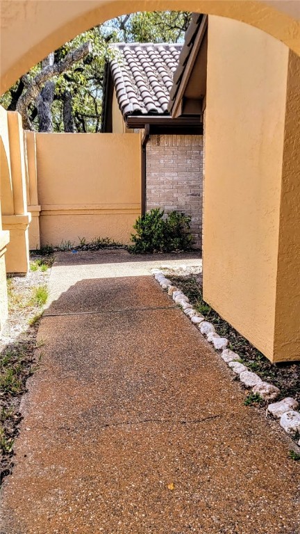 3111 Traylor Blvd Property Photo 21