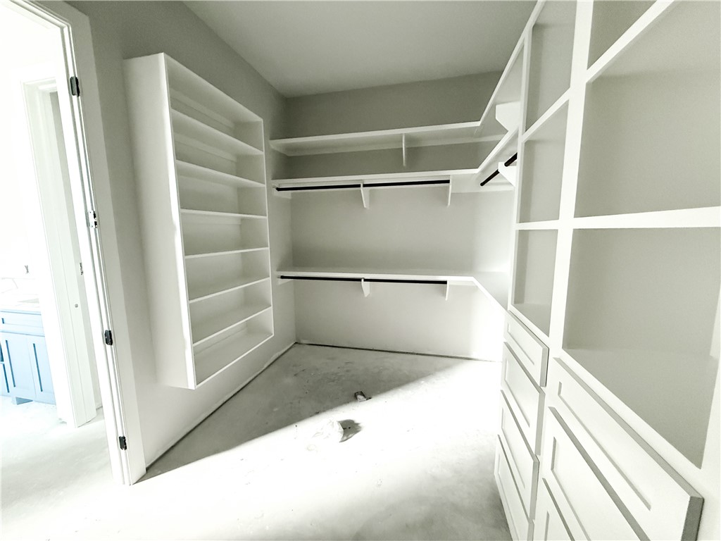 2425 Manuel Property Photo 13
