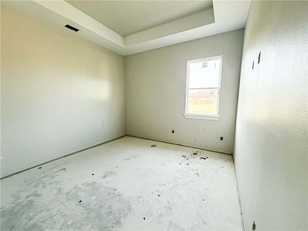 2425 Manuel Property Photo 14
