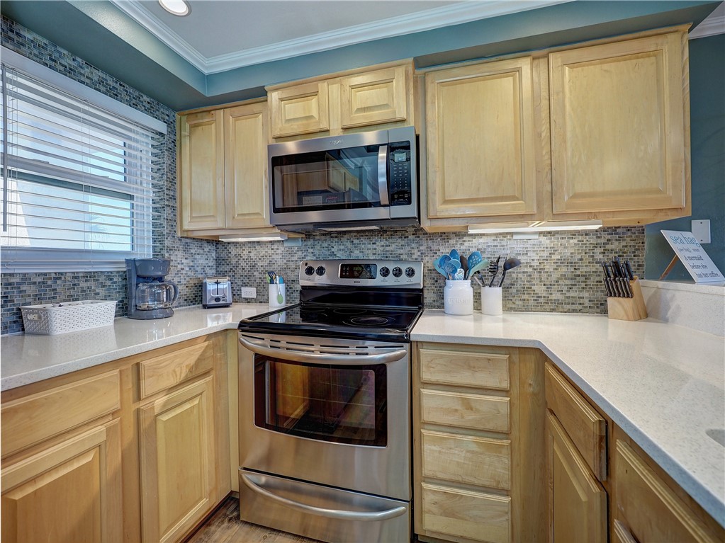 7477 State Hwy 361 Property Photo 3