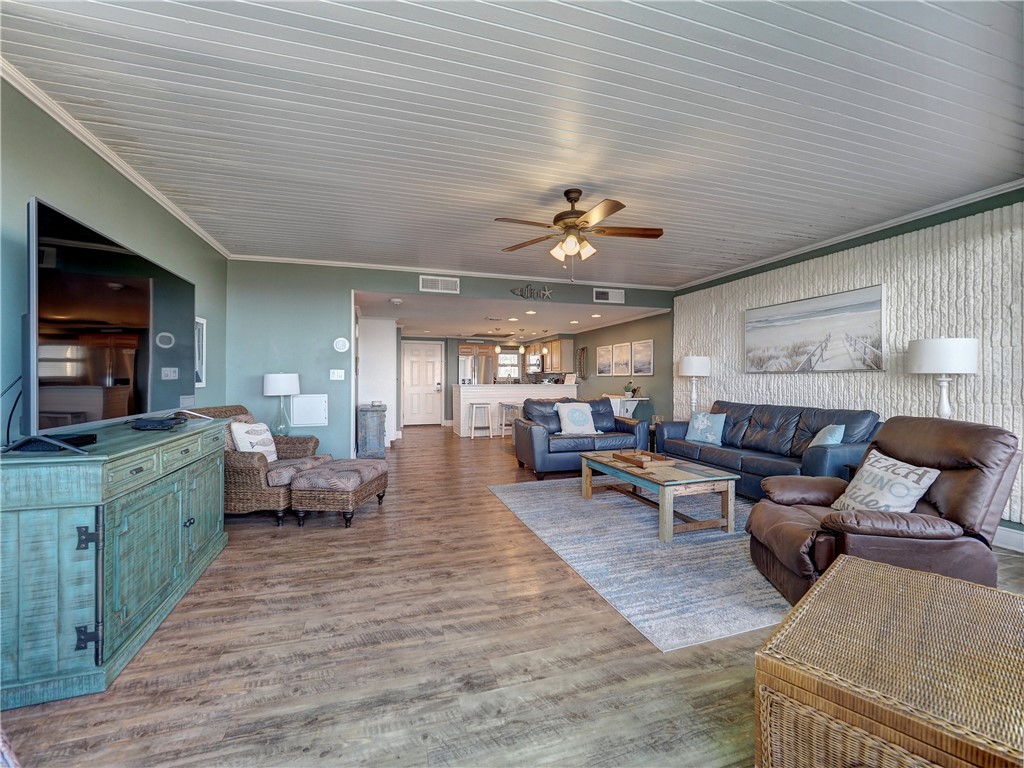 7477 State Hwy 361 Property Photo 14