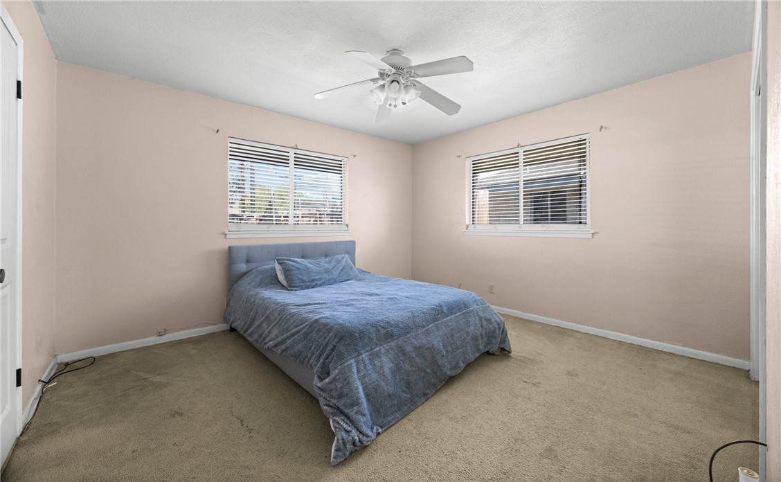 211 Frio Dr Property Photo 6