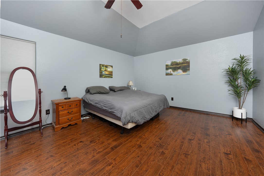 3921 Accrington Ct Property Photo 8