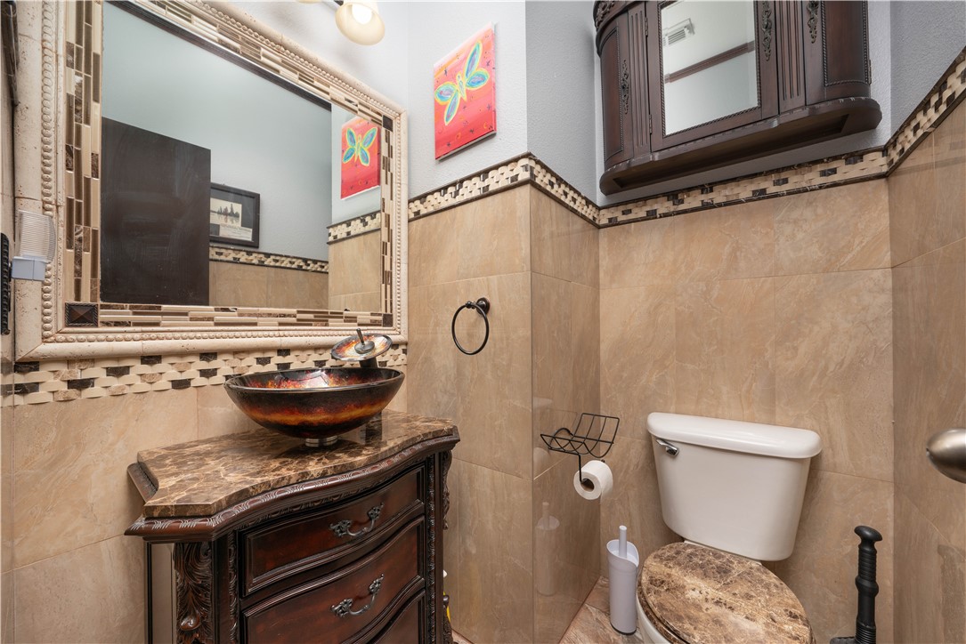 3921 Accrington Ct Property Photo 13