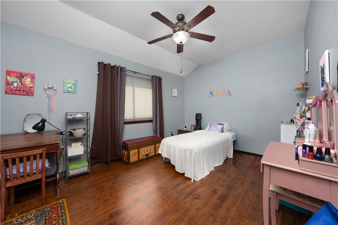 3921 Accrington Ct Property Photo 20