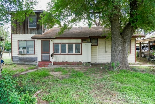 413 W Bennett St Property Photo 3