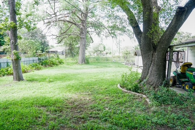 413 W Bennett St Property Photo 4