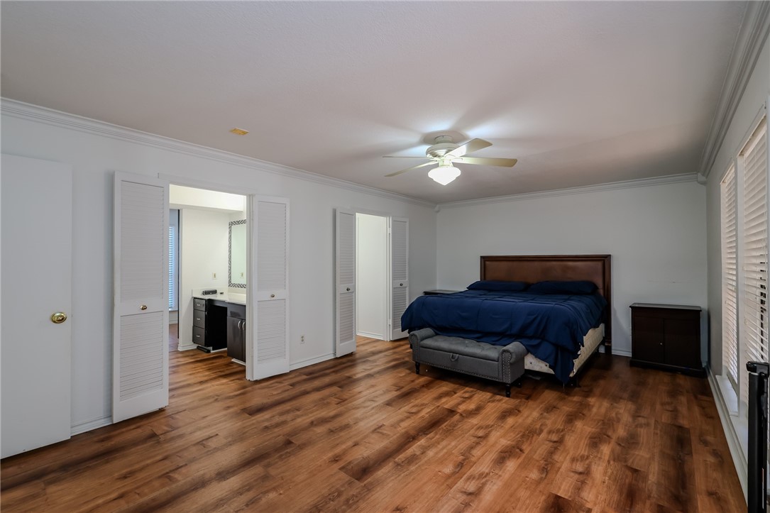 3201 Traylor Blvd Property Photo 10