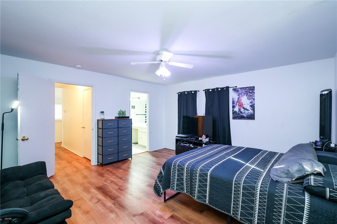 3201 Traylor Blvd Property Photo 25