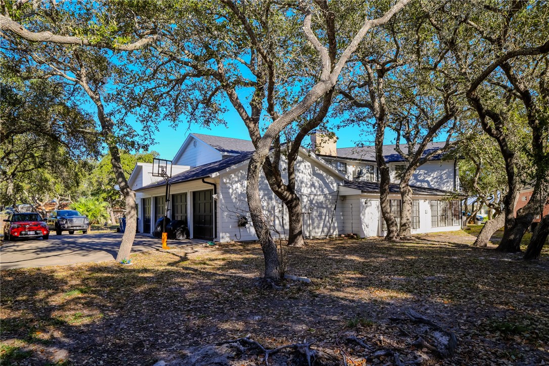 3201 Traylor Blvd Property Photo 37