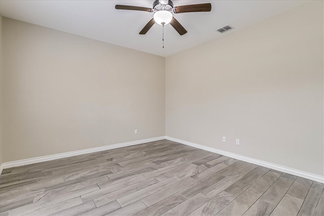 6537 Paddington Dr Property Photo 18