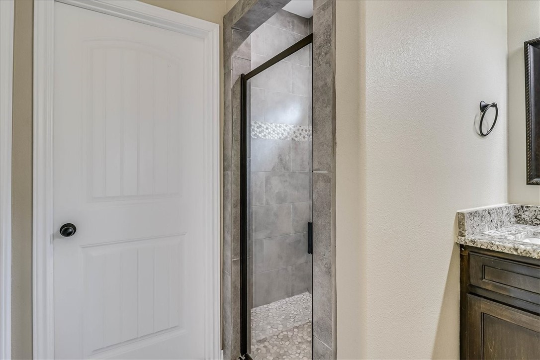 6537 Paddington Dr Property Photo 34