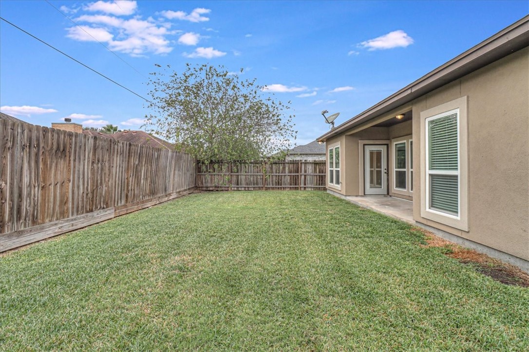 6537 Paddington Dr Property Photo 38