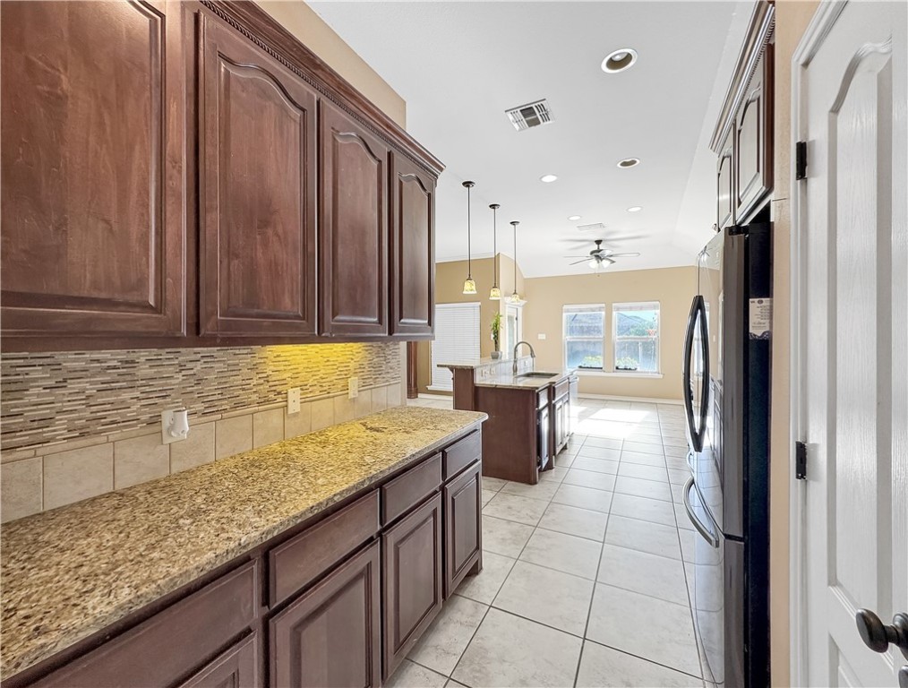 1601 Sea Oak Dr Property Photo 19