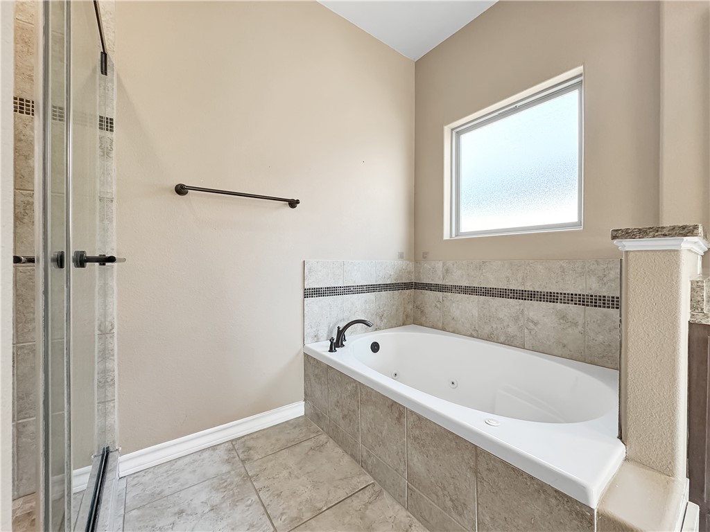 1601 Sea Oak Dr Property Photo 24
