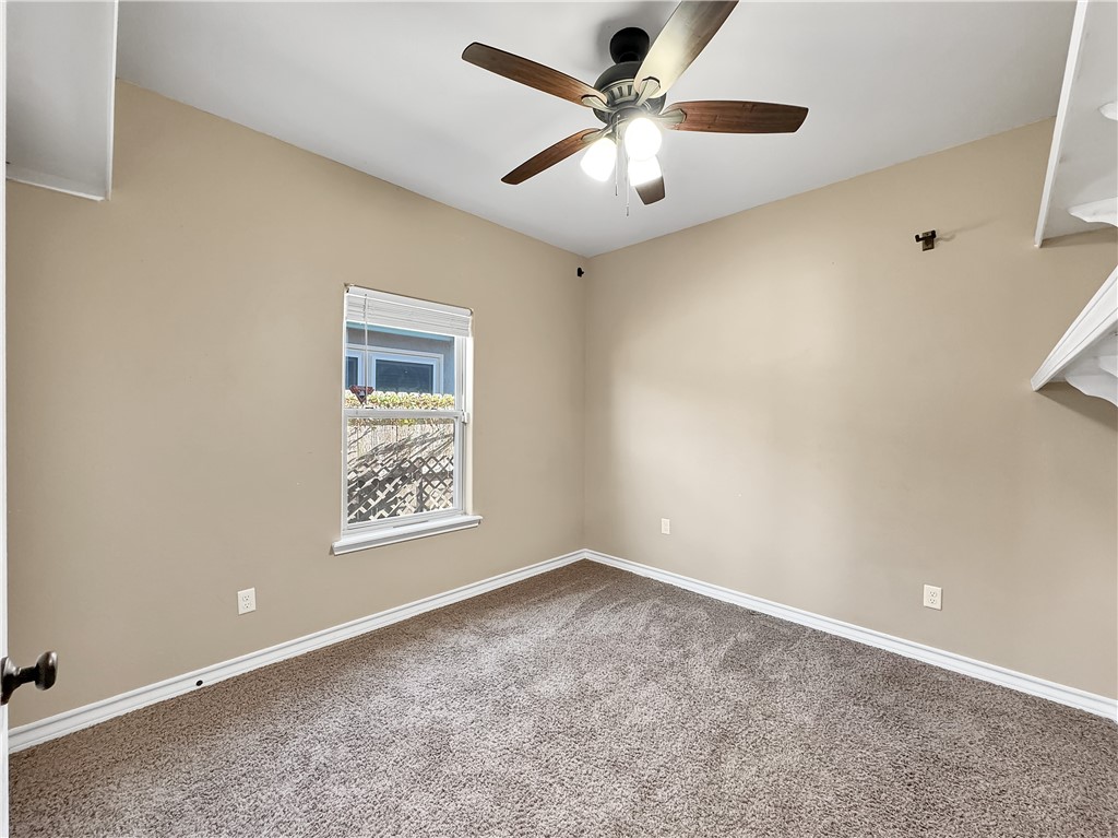 1601 Sea Oak Dr Property Photo 29