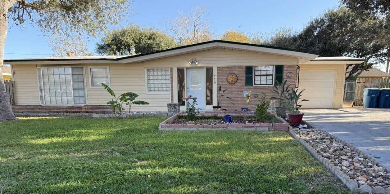 116 Magnolia Pl Property Photo 1