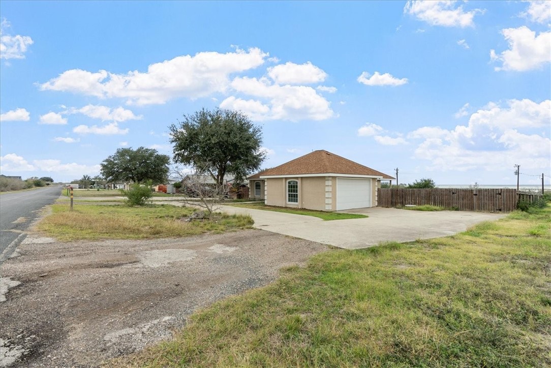112 Lakeview Trace Property Photo 4