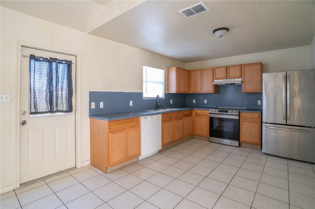 1130 Jonnell St Property Photo 3